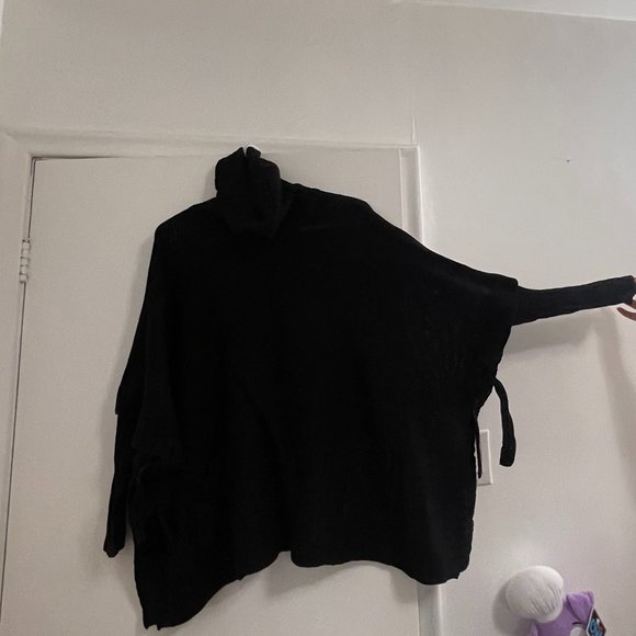 Lilly Morgan Black and Burgundy Patterned Knitted Turtleneck Sweater, Size L-XL - Picture 1 of 2